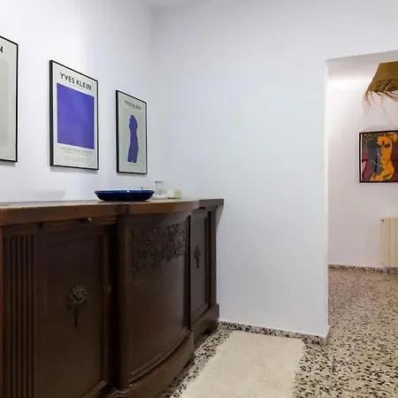 La Del Sol Villa