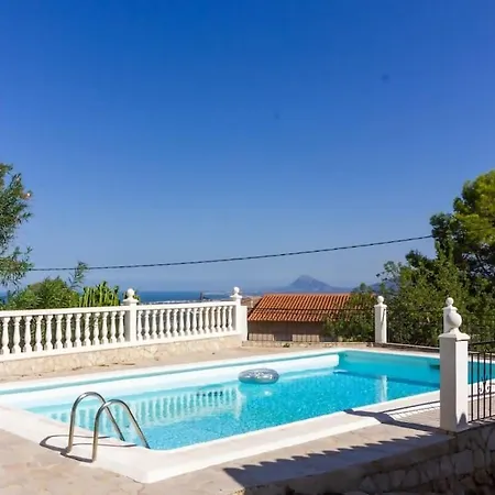 La Del Sol Villa
